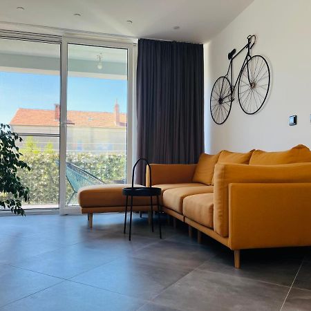 Kia Ora Apartment تروغير المظهر الخارجي الصورة