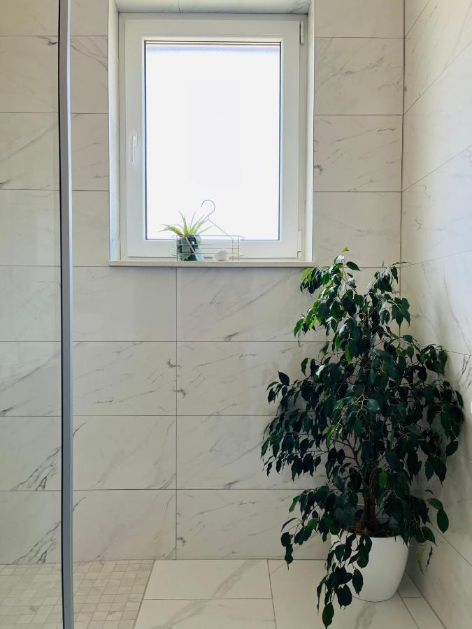 Kia Ora Apartment تروغير المظهر الخارجي الصورة