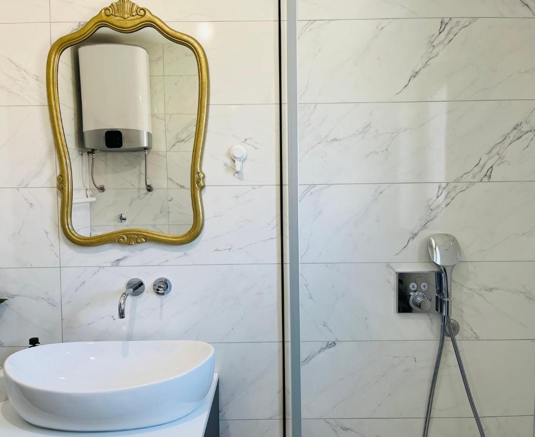 Kia Ora Apartment تروغير المظهر الخارجي الصورة