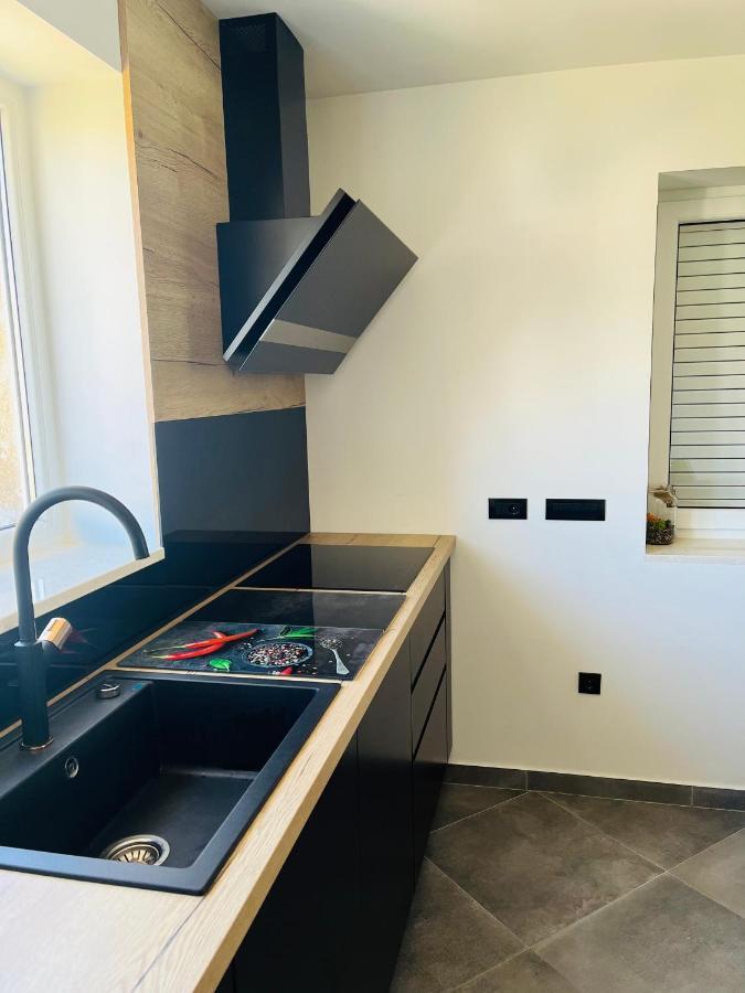 Kia Ora Apartment تروغير المظهر الخارجي الصورة