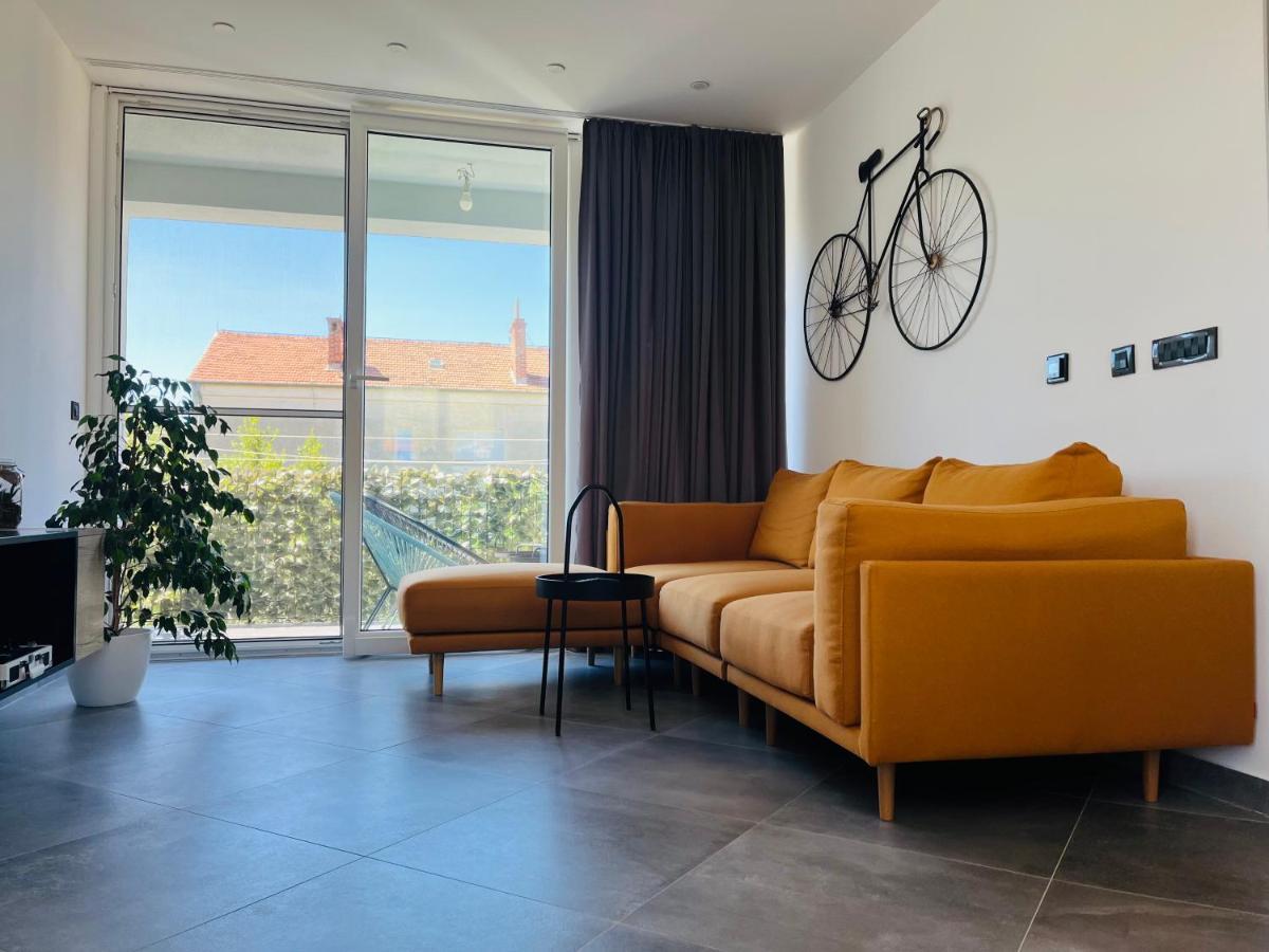 Kia Ora Apartment تروغير المظهر الخارجي الصورة