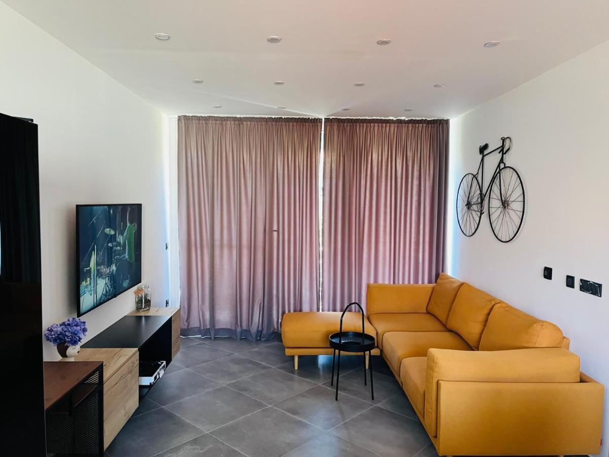 Kia Ora Apartment تروغير المظهر الخارجي الصورة