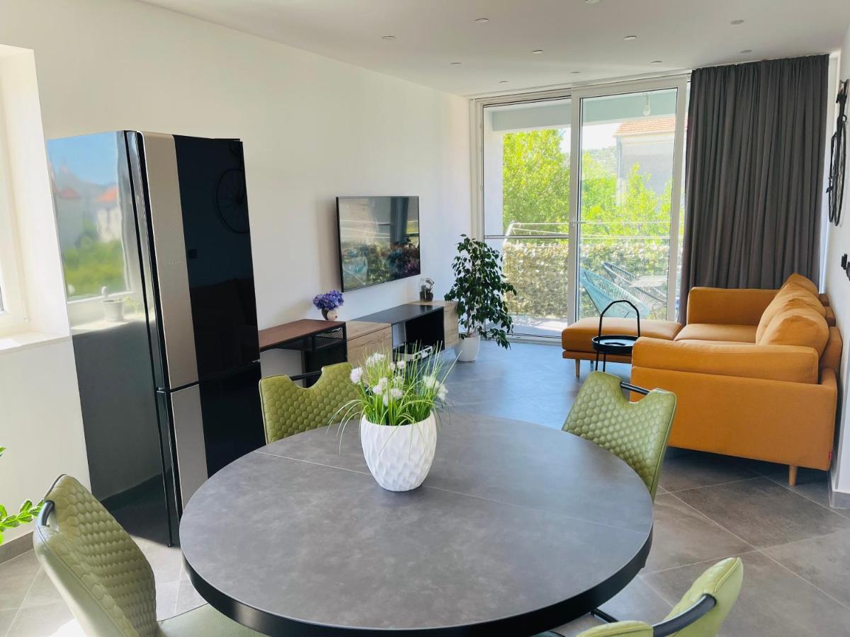 Kia Ora Apartment تروغير المظهر الخارجي الصورة