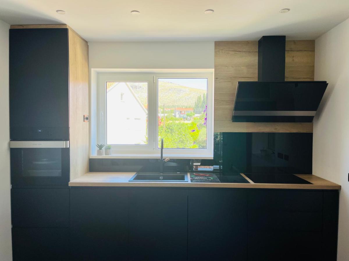 Kia Ora Apartment تروغير المظهر الخارجي الصورة