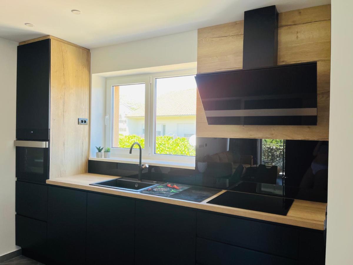 Kia Ora Apartment تروغير المظهر الخارجي الصورة